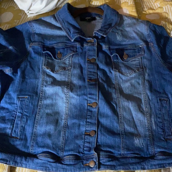 Aztec Distressed look denim jacket plus size 2x - Picture 3 of 12